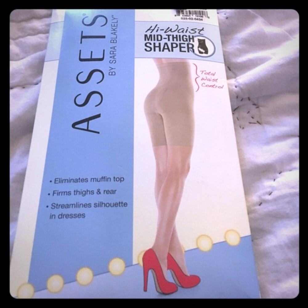 ASSETS Hi-Waist Mid-Thigh Shaper Size 2 New in Package